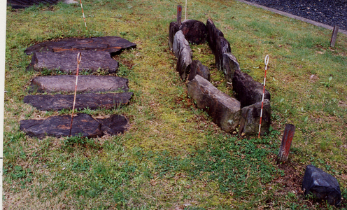 箱式石棺（屋外）